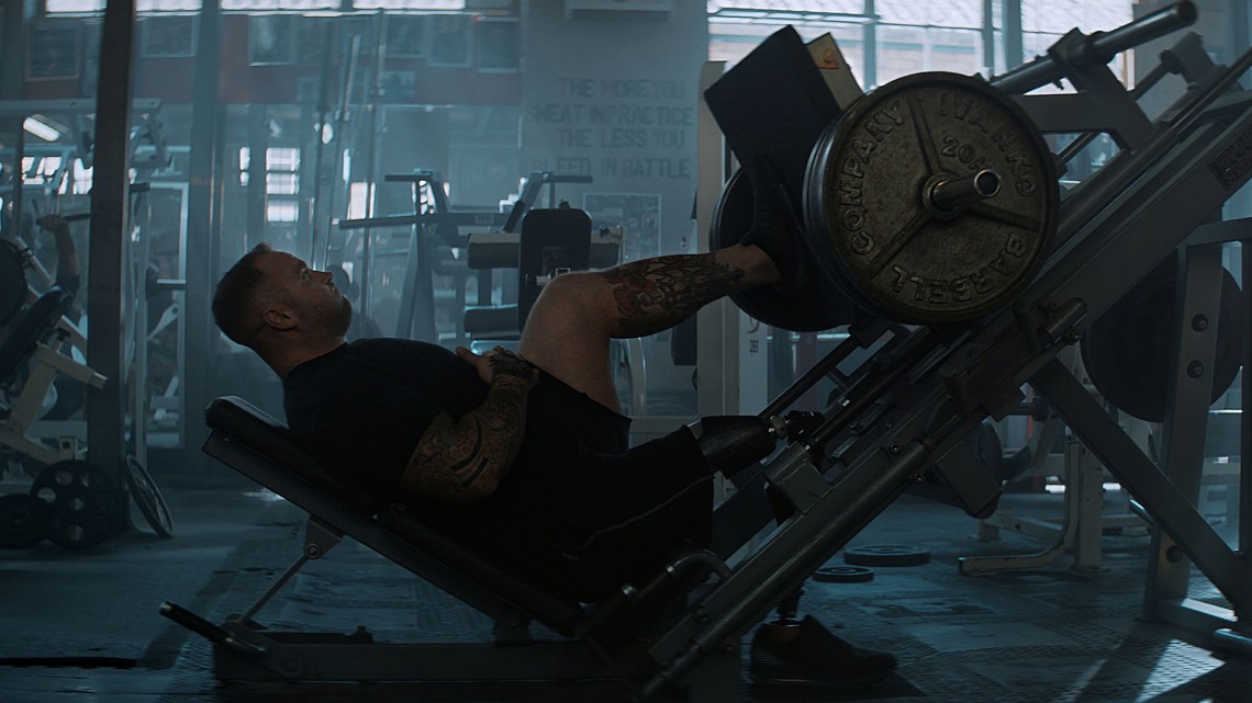 Hoene_Matthias_Mark Smith, Strongman_Still_1