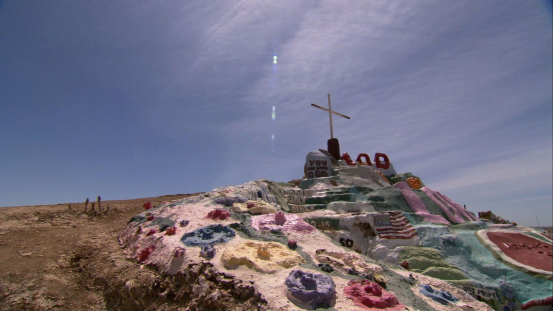 Nichol_Doug_Salvation Mountain_Still_3
