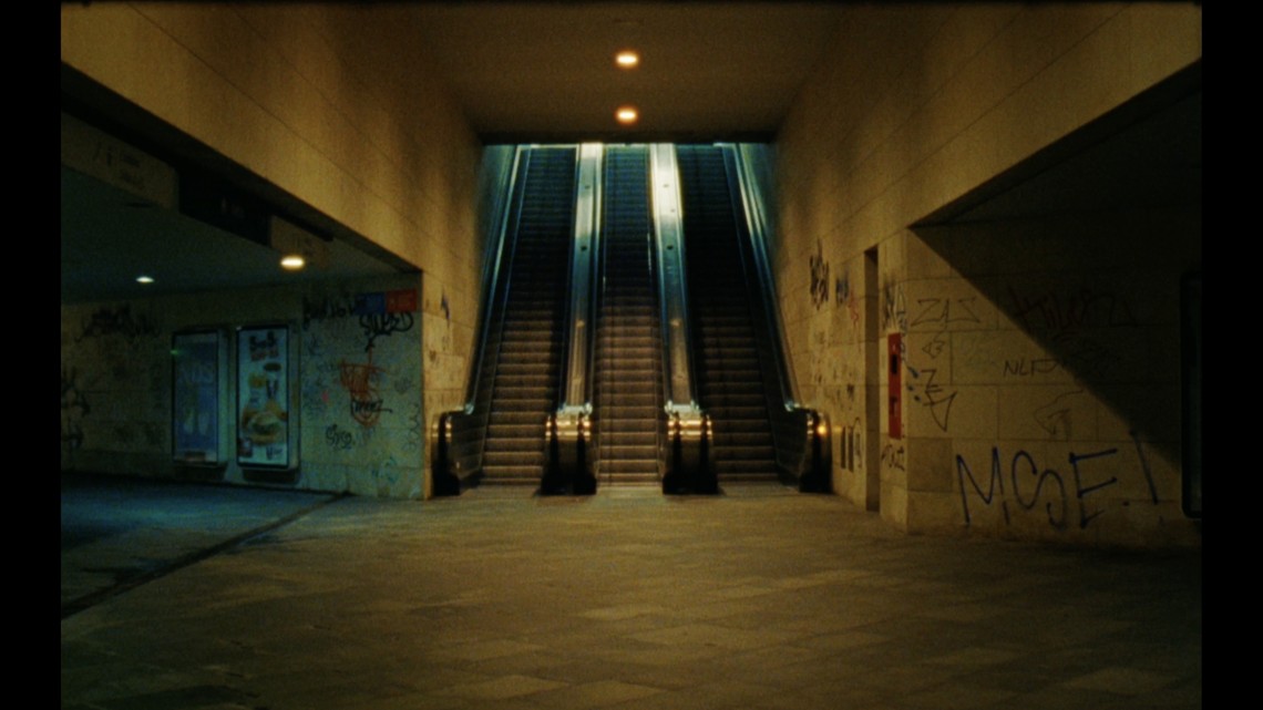 Retorta_Joao_Uma Da Manha 01 AM_Still_2